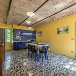 Casa de Campo Cascina Abelloni Diano dʼAlba