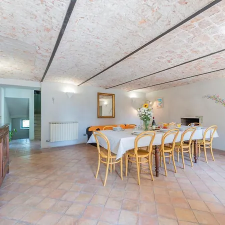 Cascina Abelloni Diano dʼAlba