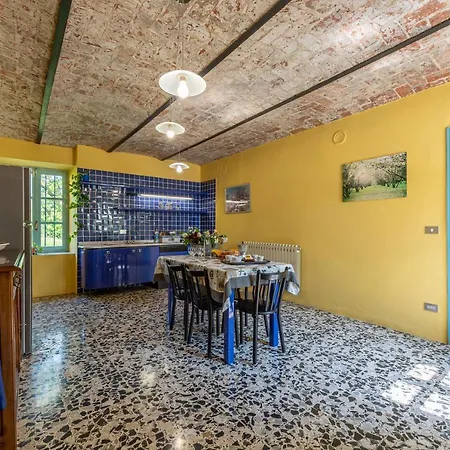 Lantställe Cascina Abelloni Diano dʼAlba