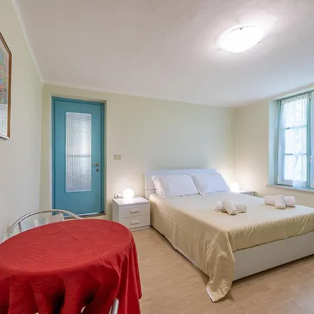 Летний дом Cascina Abelloni Диано-д'Альба