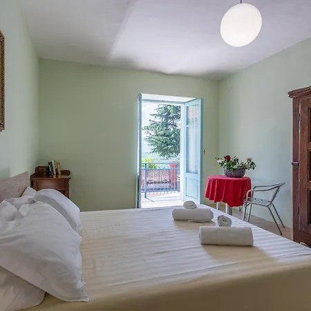 Lantställe Cascina Abelloni Diano dʼAlba