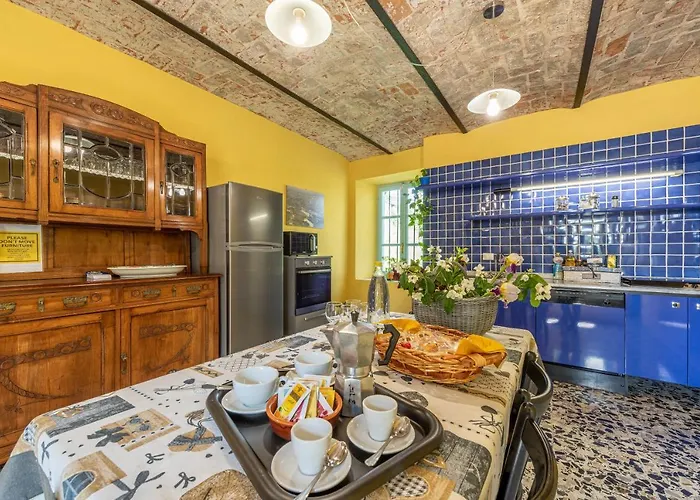 Cascina Abelloni 乡村民宿 *