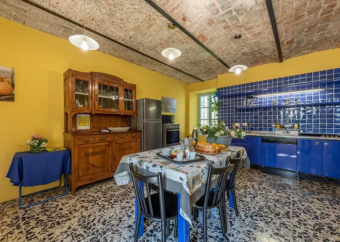Landhuis Cascina Abelloni Diano dʼAlba