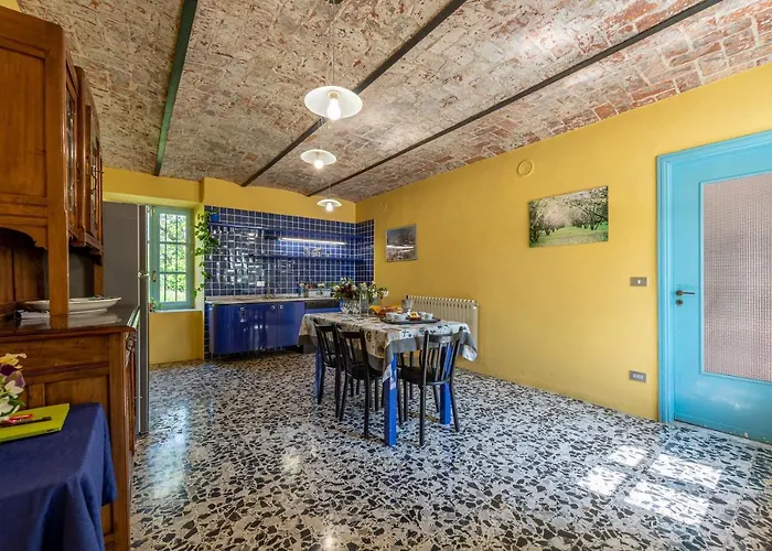 Landhuis Cascina Abelloni Diano dʼAlba